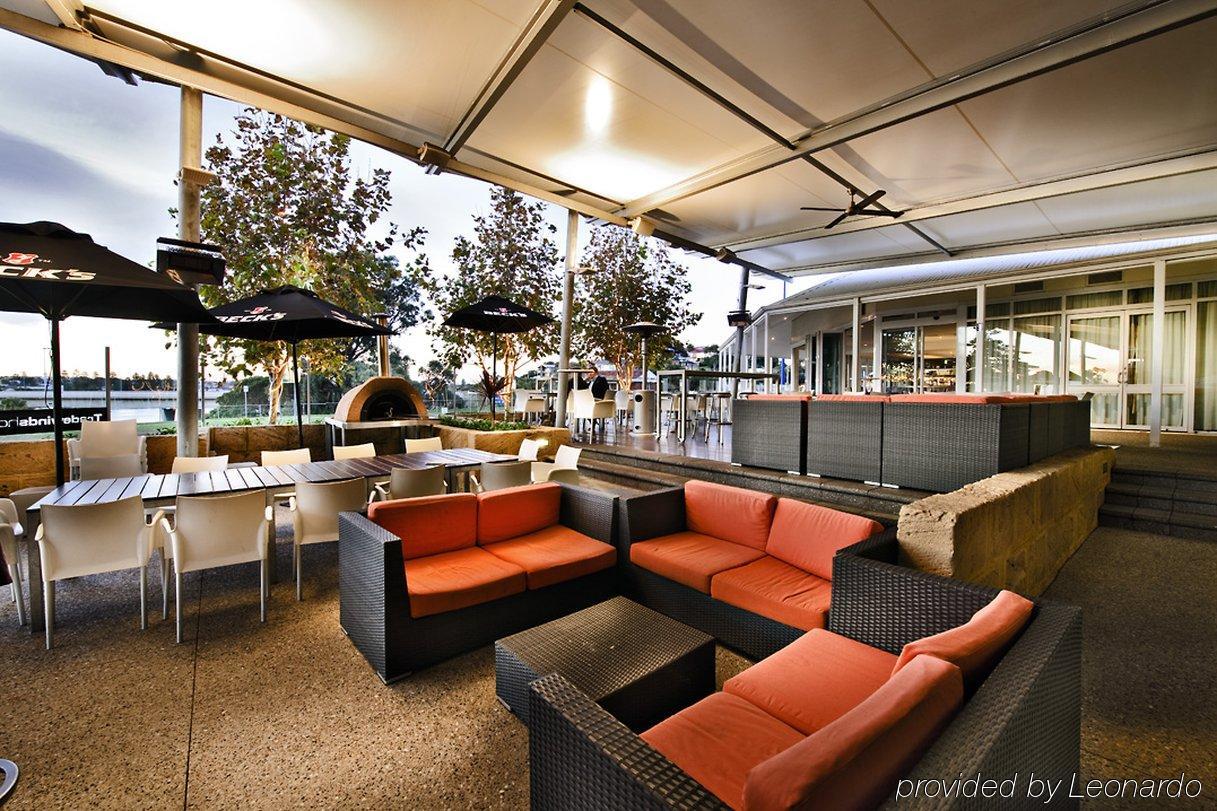 Aparthotel Tradewinds And