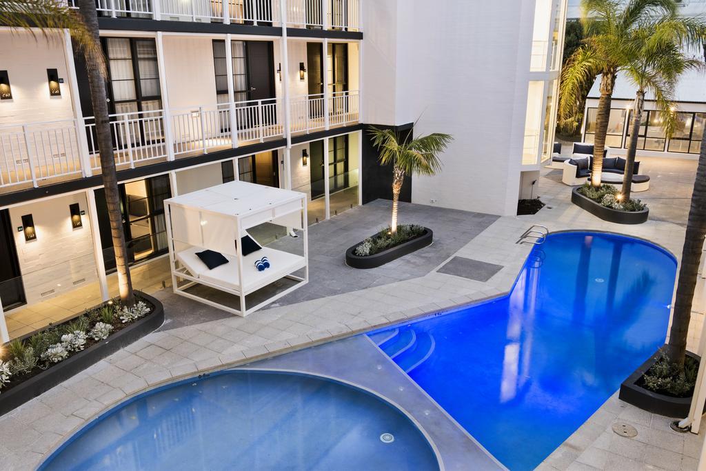 Tradewinds And 4* Fremantle
