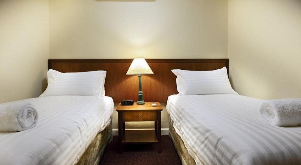 Tradewinds And 4* Fremantle