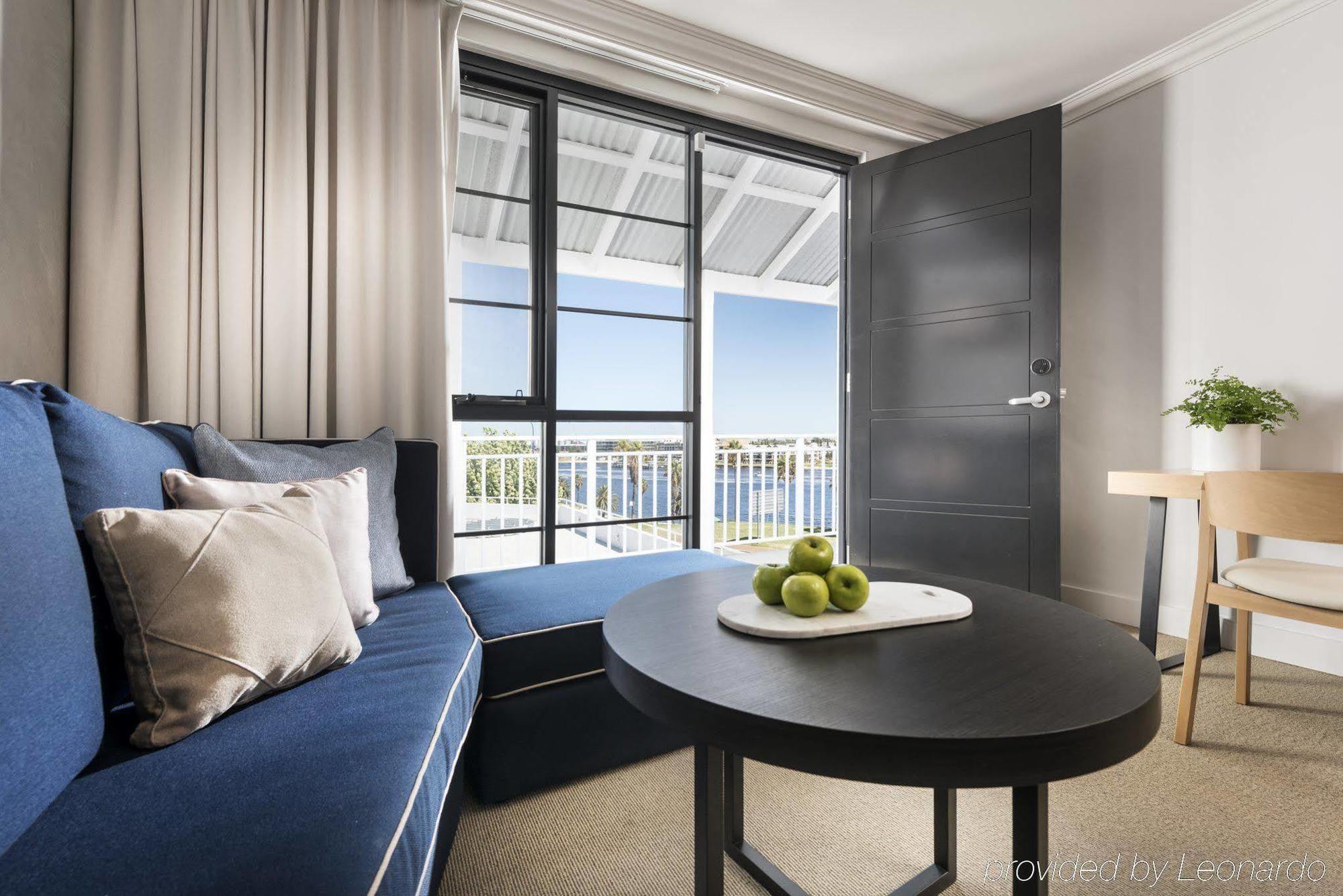Tradewinds And Aparthotel