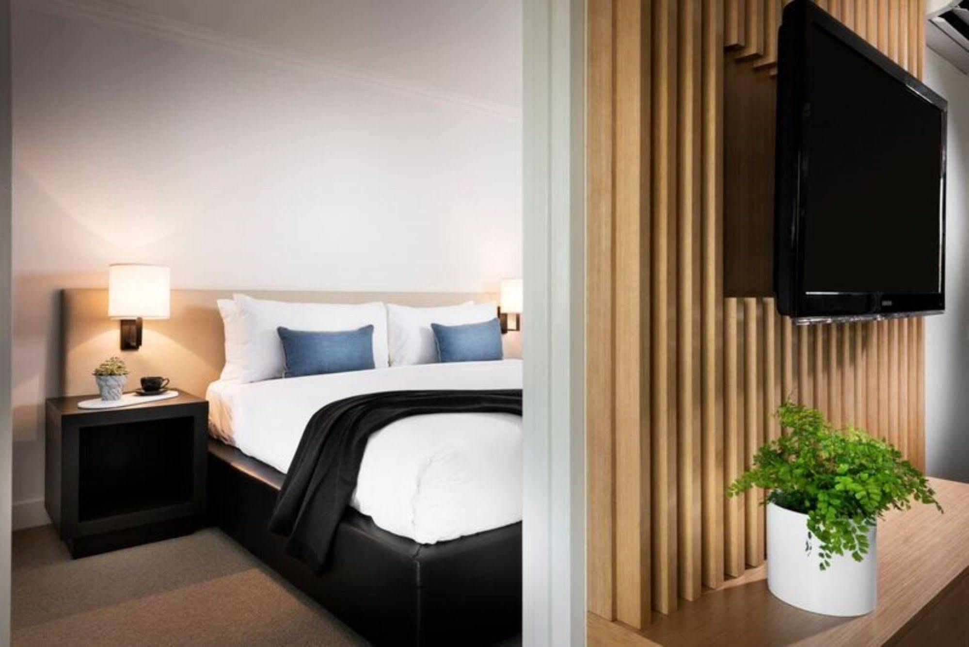 Tradewinds And Aparthotel