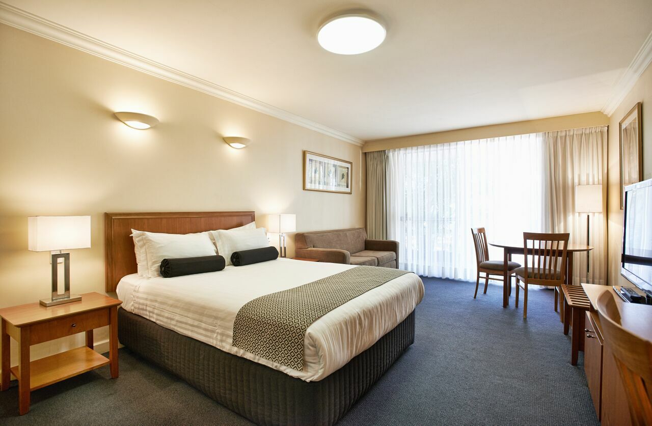 Tradewinds And 4* Fremantle